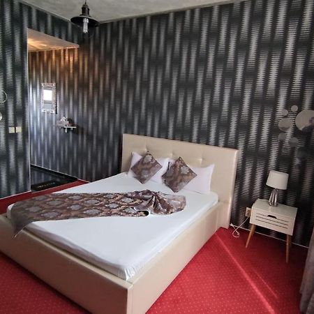 Chiajna Militari Residence Hotel المظهر الخارجي الصورة