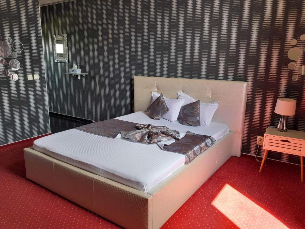 Chiajna Militari Residence Hotel المظهر الخارجي الصورة